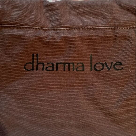 Dharma Love canvas yoga messenger‎ bag, authentic and in excellent condition. - Picture 4 of 15